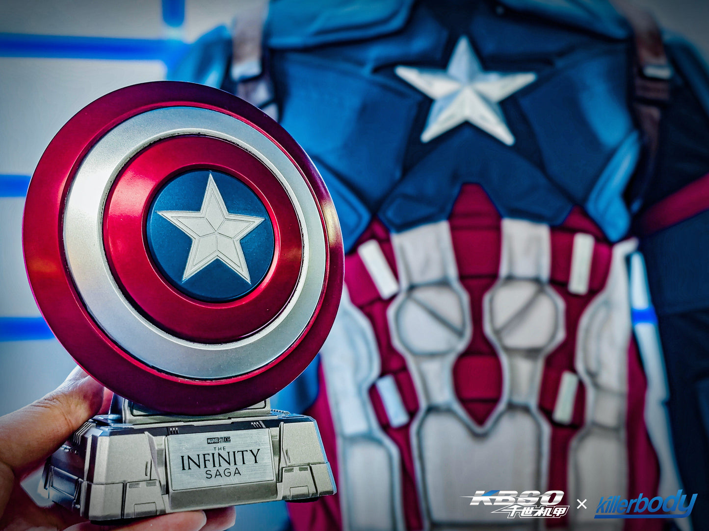 Collectible Captain America Pressure-relief Shield w/ Bluetooth Speaker
