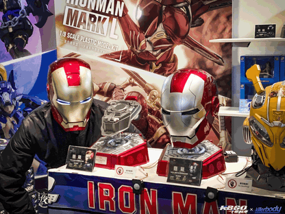 Killerbody 1: 1 Collectible  Iron Man MK7 Wearable Helmet with Bluetooth Speaker Stand