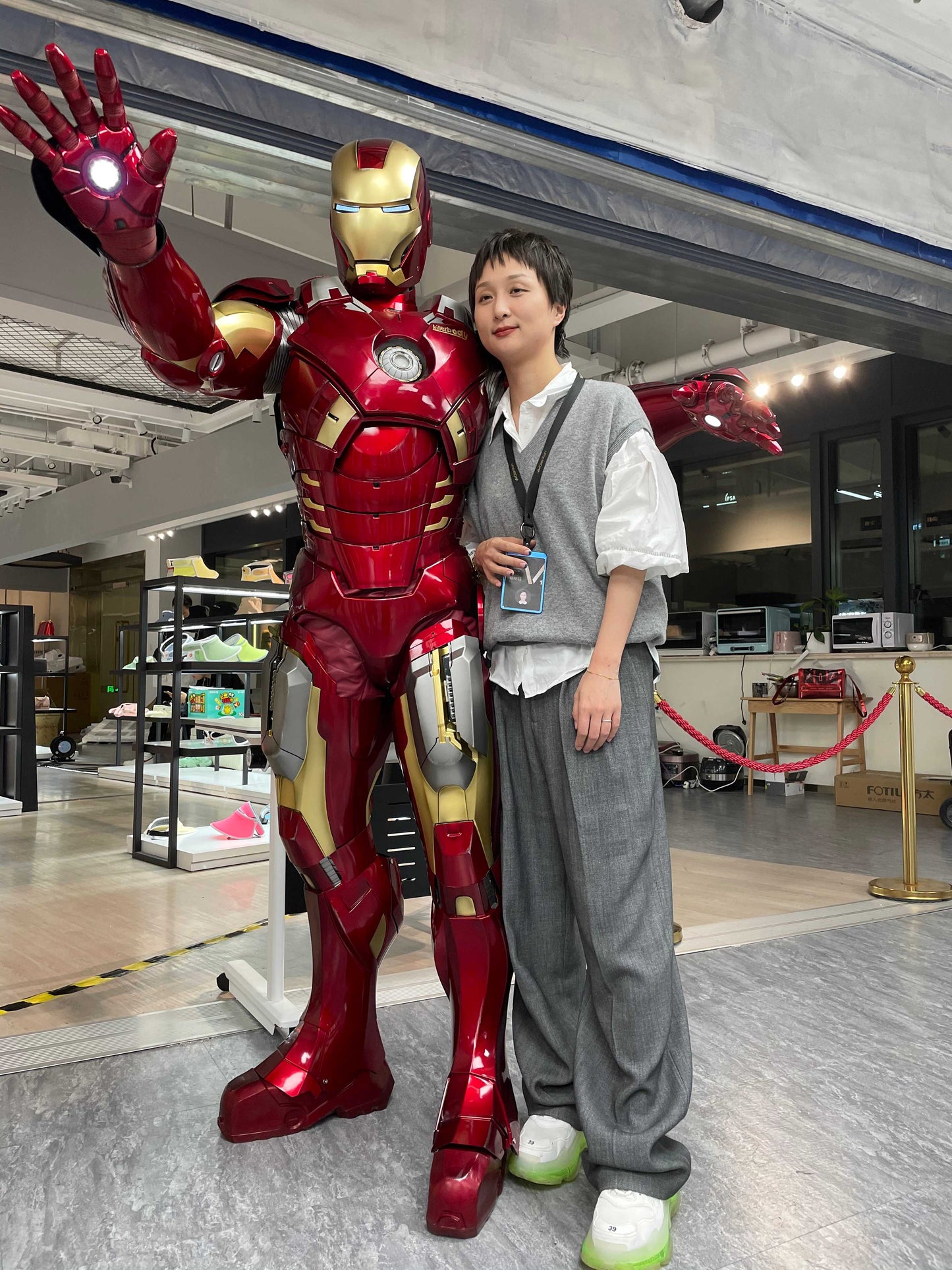 1:1 Iron Man MK7 Suit Life-size Wearable Armour Newly Upgraded Standard Version Marvel Licensed($300 is only the deposit !)